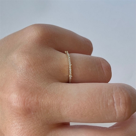 NURAN - Noelle ring i 14kt. guld m. 0,18ct. W/SI